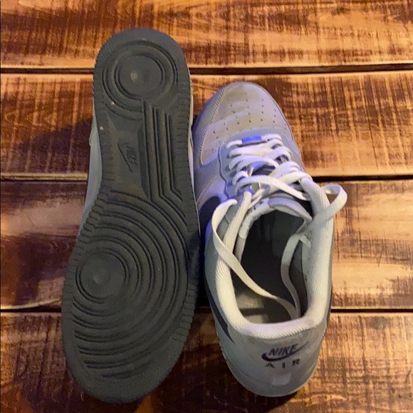 Nike Air Force 1 - Picture 3 of 4